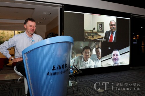 lightRadio����ҕ�lͨԒ�M(j��n)����